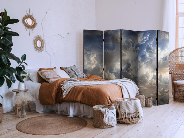 Paravento - Golden Reflections on Clouds Foreshadowing Dusk