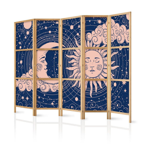 Paravento giapponese - Cosmic Harmony - Illustration of the Sun and Moon on a Navy Background